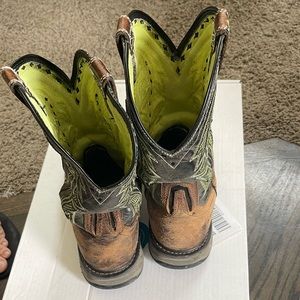 1- Size 13 D Ariat Comp toe, 1- 13 Safety toe Muck boots.